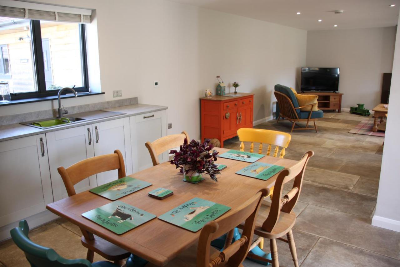 Wonderfully Spacious Luxury Holiday Cottage Billingshurst Exterior foto