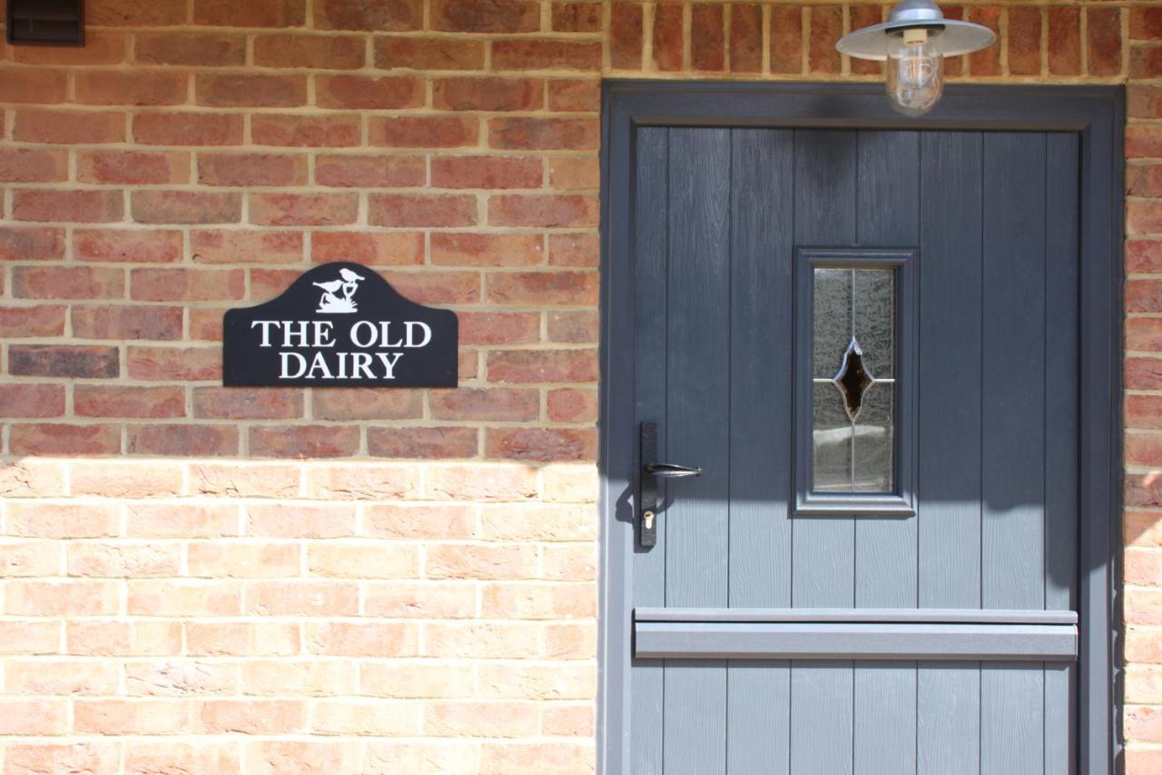 Wonderfully Spacious Luxury Holiday Cottage Billingshurst Exterior foto