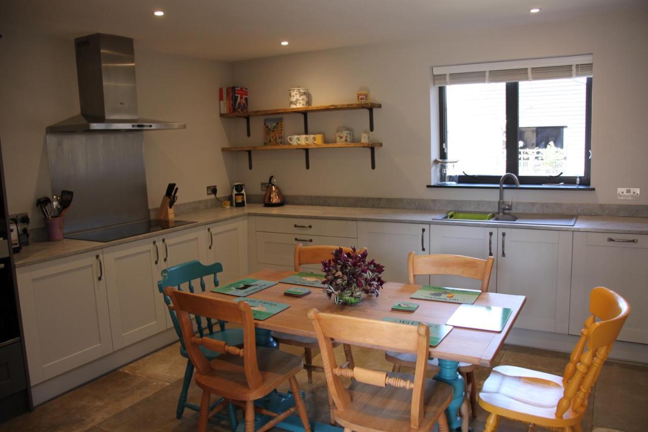 Wonderfully Spacious Luxury Holiday Cottage Billingshurst Exterior foto