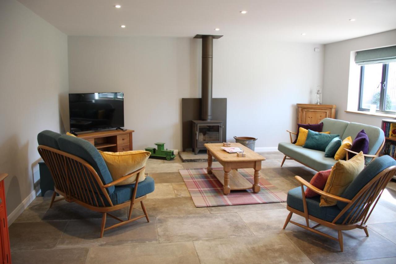 Wonderfully Spacious Luxury Holiday Cottage Billingshurst Exterior foto