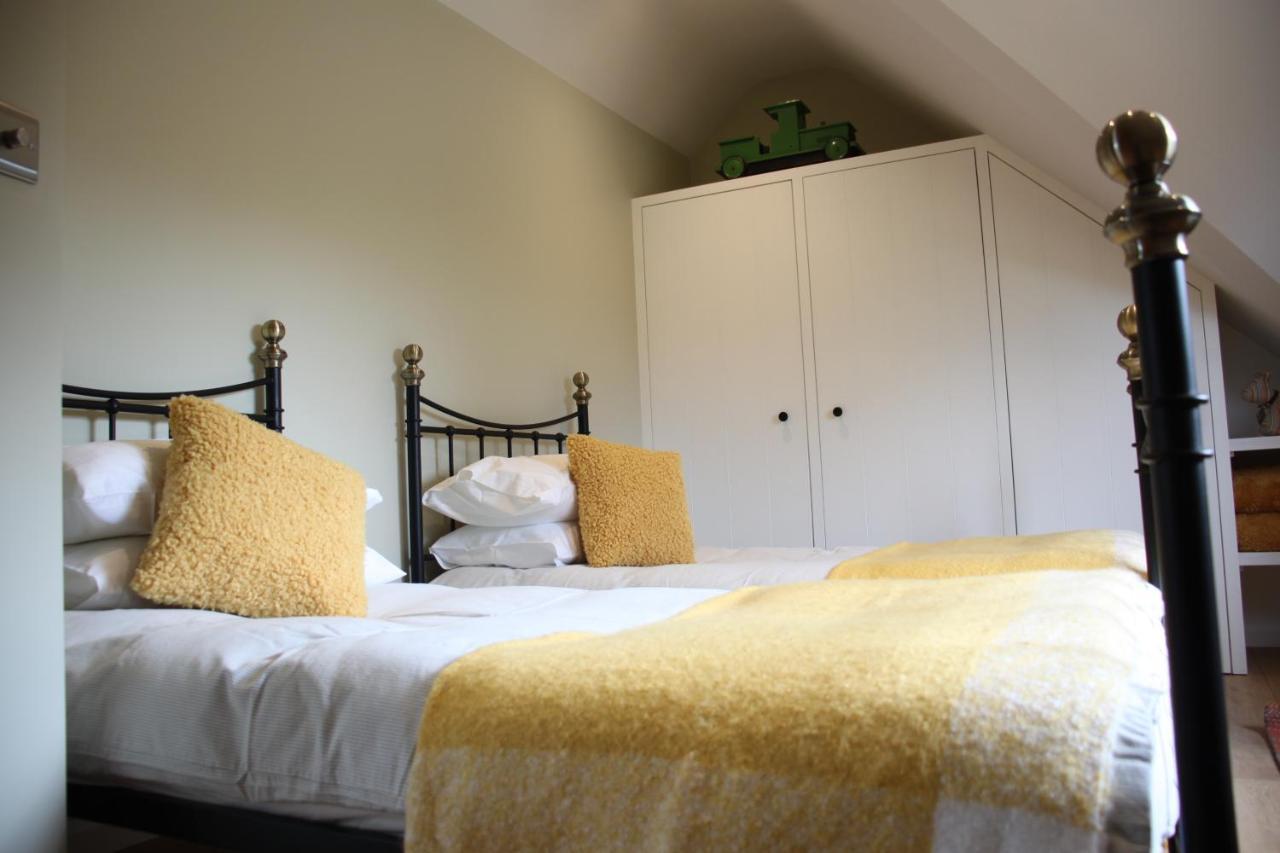 Wonderfully Spacious Luxury Holiday Cottage Billingshurst Exterior foto