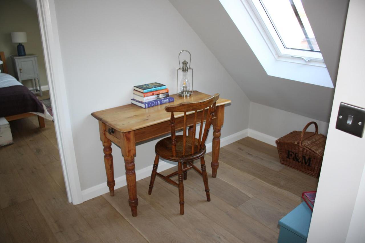 Wonderfully Spacious Luxury Holiday Cottage Billingshurst Exterior foto